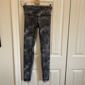 Lululemon tights